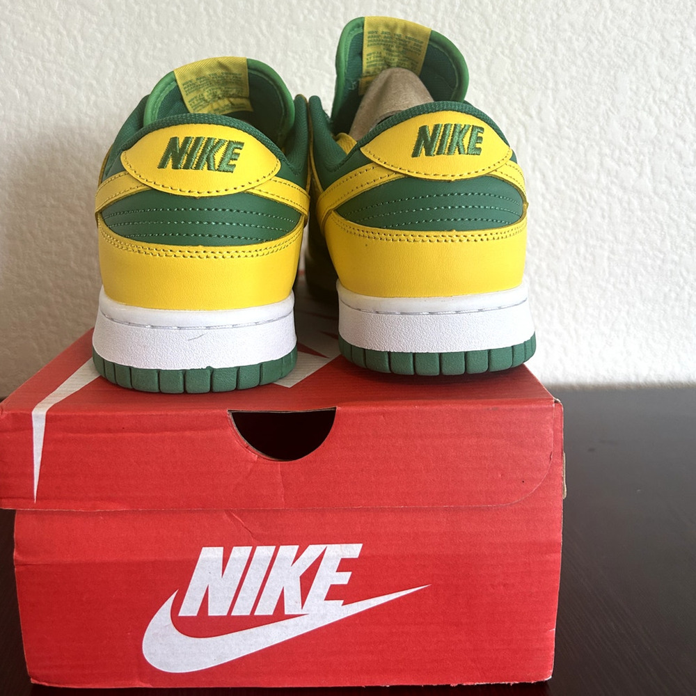 Nike Dunks - Picture 2 of 3